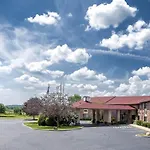 Red Roof Inn & Suites Hermitage
